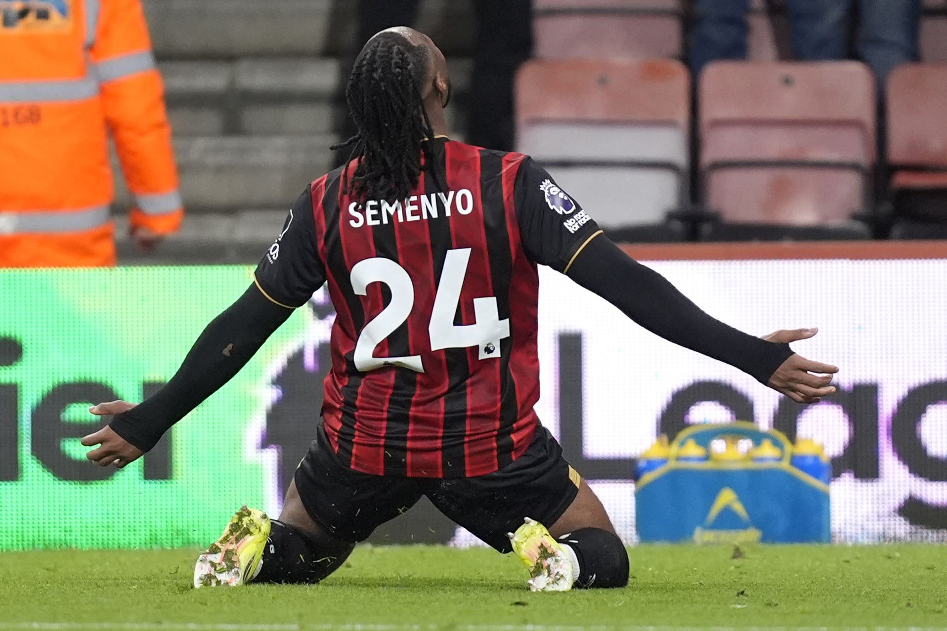 Antoine Semenyo celebrates scoring the winning goal for Bournemouth