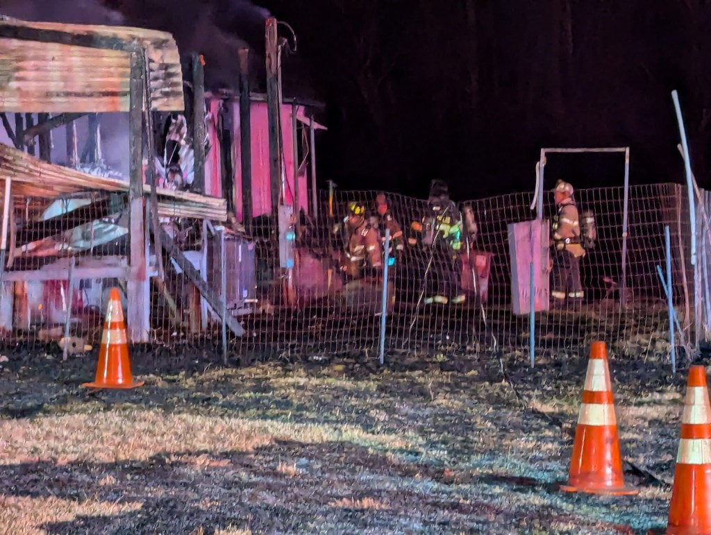 Enochville fire leaves one dead