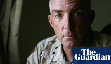 Trump push to politicize US military ‘reminiscent of Stalin’, top general warns | Donald Trump