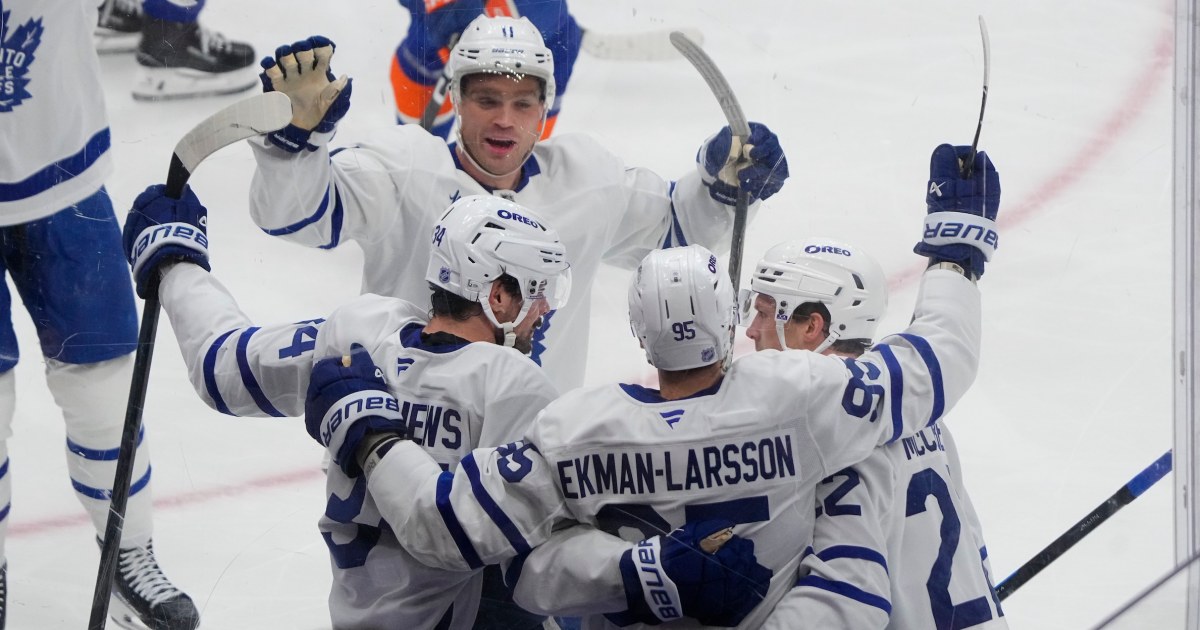 Matthews passes Mats Sundin to set Maple Leafs' franchise record with his 421st career goal