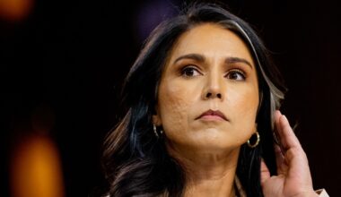 Tulsi Gabbard under scrutiny for showing up at FBI raid of Georgia election hub