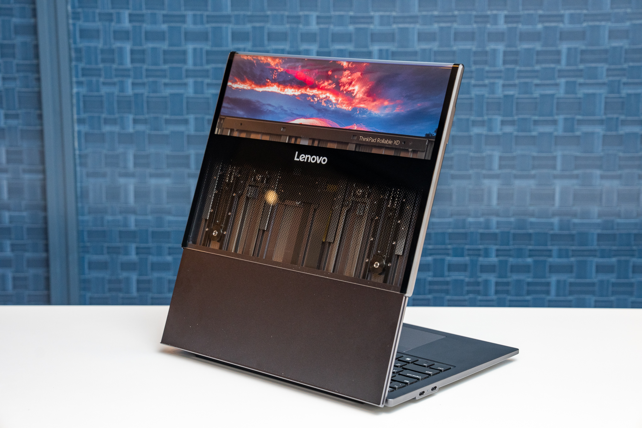 Rollable + seethrough = ❤️.