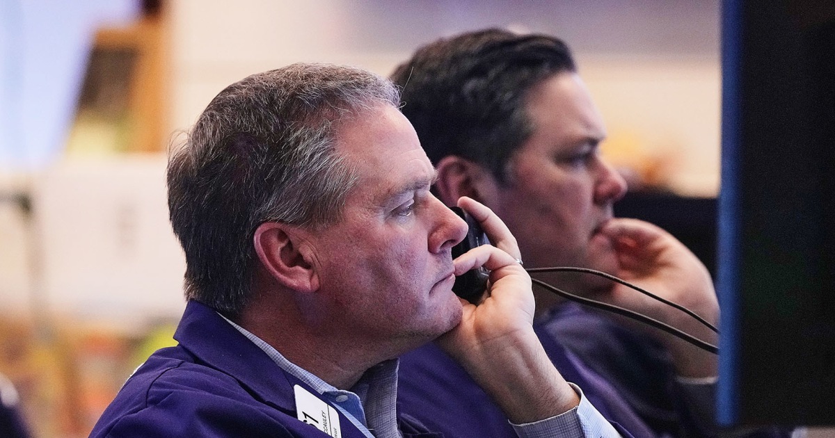 The 'Sell America' market returns after DOJ's criminal probe of the Fed spooks investors