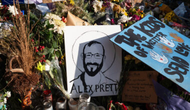 2 federal agents put on leave after Alex Pretti shooting; Trump spars with Frey