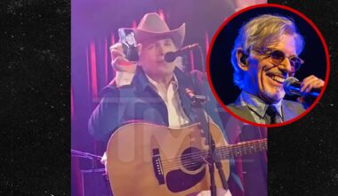 Billy Bob Thornton FaceTimes Into Benefit Show After Getting Stuck in Winter Storm