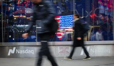 ‘Sell America’ Trade Is Revived by Trump’s Latest Fed Attack