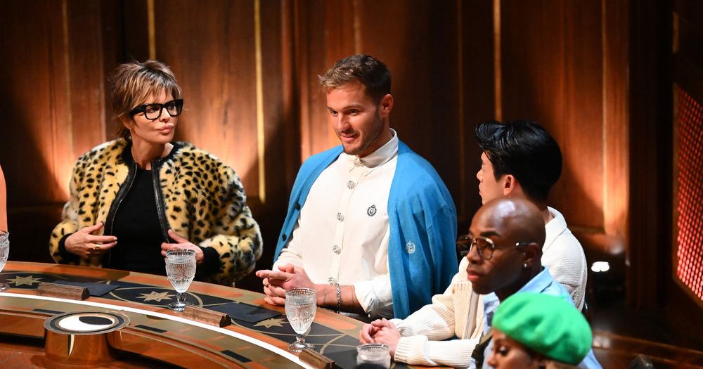 Lisa Rinna Reacts to ‘Traitors’ Colton Underwood Backlash