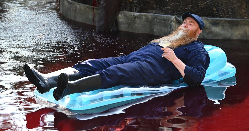 Things Get Ugly at the Roundtable