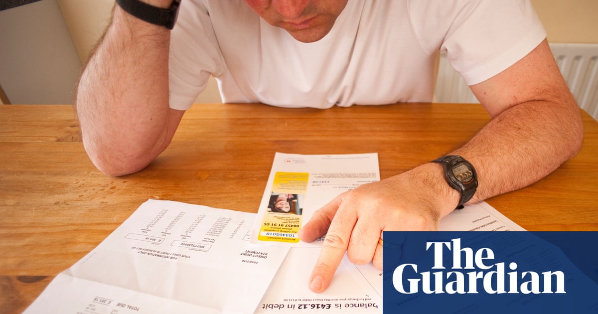 ‘My kids buy me food’: civil service pensioners offered emergency loans as nearly 90,000 face delays | Pensions