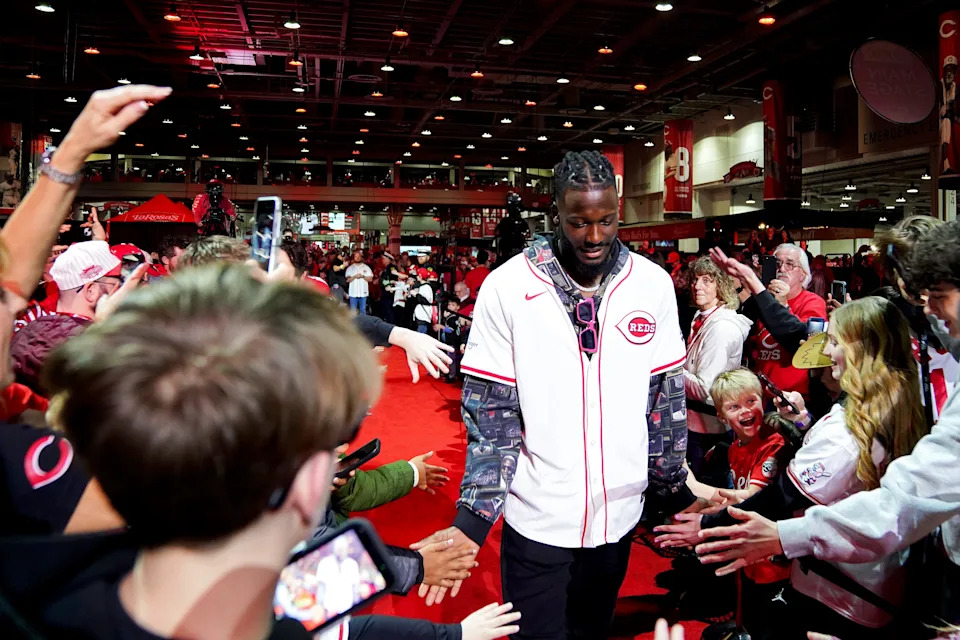 Elly De La Cruz at Redsfest