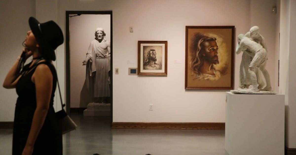 Man smashes sculptures in midday attack at Dallas Museum of Biblical Art