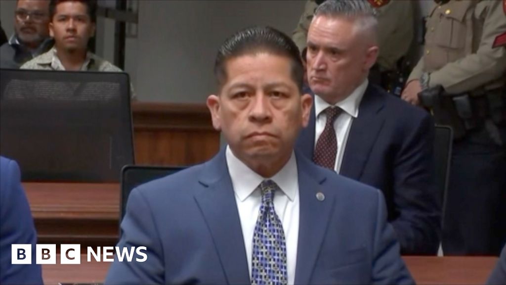 Texas jury clears police officer for Uvalde school shooting response