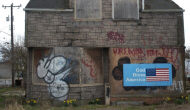 Peter Schiff predicted the 2008 housing crisis, and he’s warning of a ‘housing emergency’. Is he right this time?