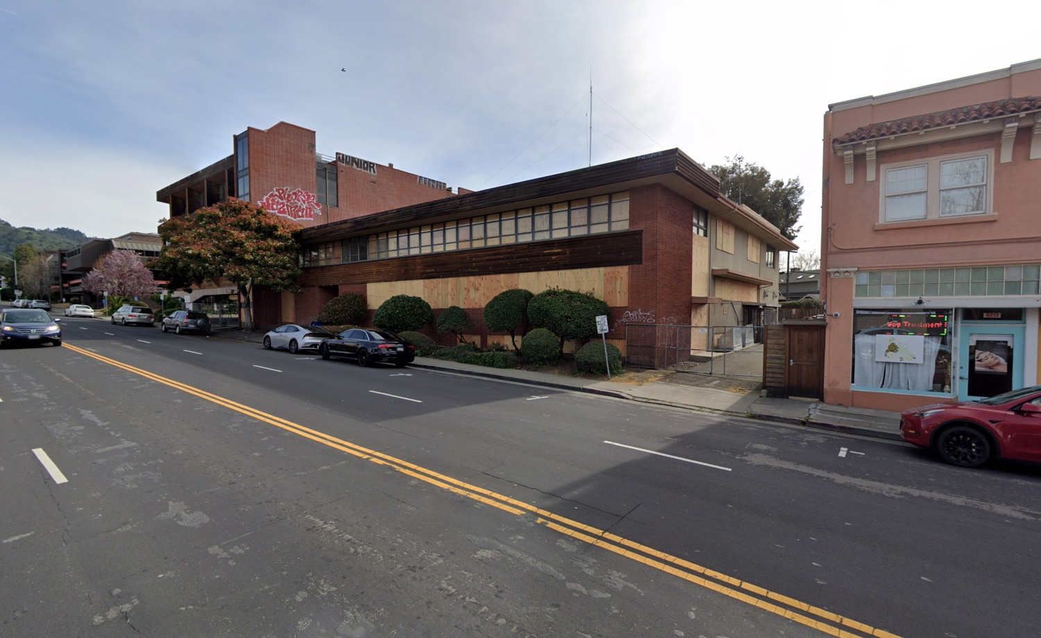 6230 Claremont Avenue, image via Google Street View