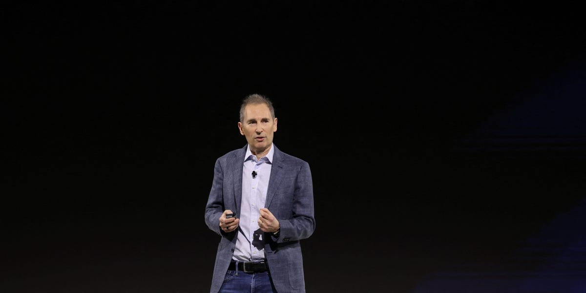 Employee Uses AI Tool to Analyze Amazon Layoffs, Reveal Affected Teams