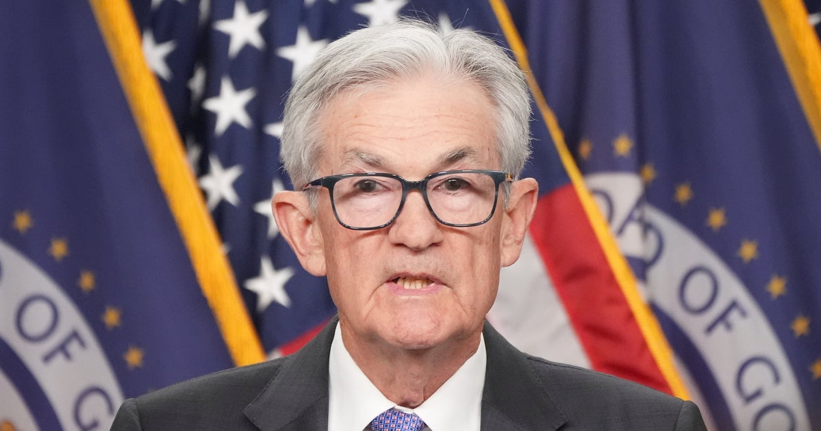 Poker-Faced Powell May Have Ace Up Sleeve To Stymie Trump's Fed Shakeup