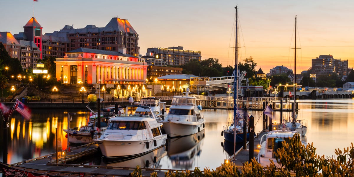 Moved to Small City on Canadian Island; Love It Despite Drawbacks