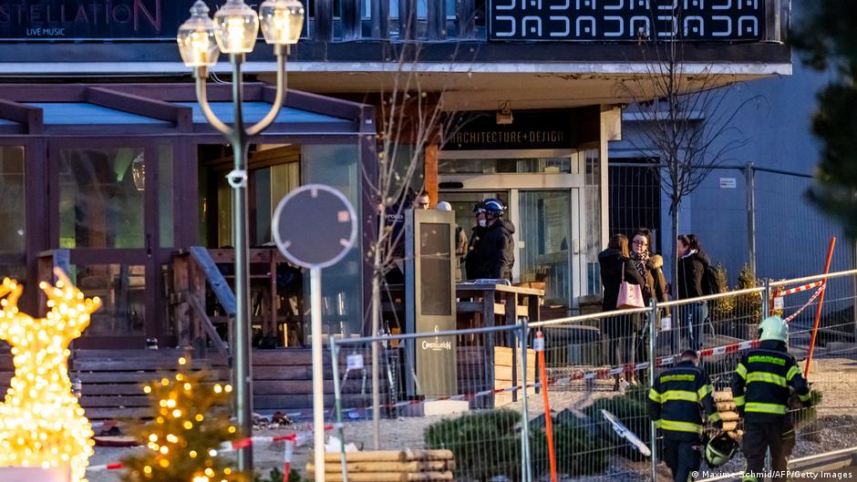 Deadly explosion hits Swiss ski resort bar – DW – 01/01/2026