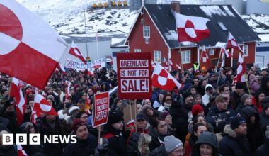 Trump tariff threat over Greenland 'unacceptable', European leaders say