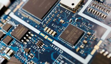 Trump imposes 25% tariff on imports of some AI chips