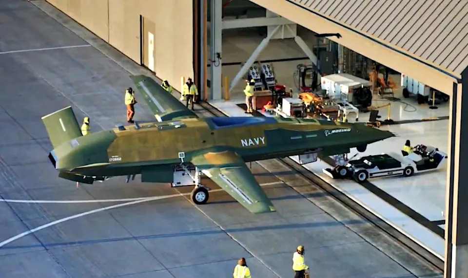 One of the new top-down views of the production representative MQ-25 showing its ‘flush’ inlet. <em>Boeing capture</em>