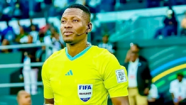 Referee Daniel Laryea sends message to Nigerians upon arrival in Ghana
