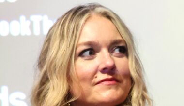 Colleen Hoover Reveals She Received Radiation For Cancer Treatment