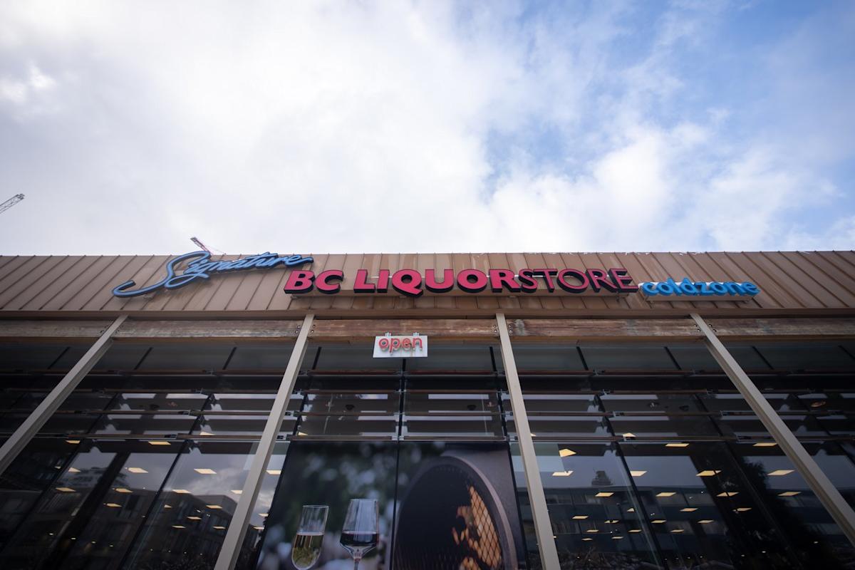 Canadian retail sales up 1.3 per cent in November at $70.4 billion: StatCan