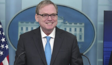 Trump shill blames economic malaise on dormant mystery 'machines'