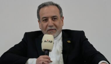 Iran’s FM says no executions of protesters, as Trump lowers rhetoric | News