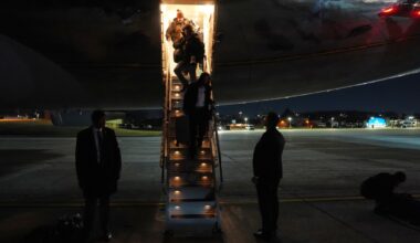 Air Force One turned back as it carried Trump to Davos | Transport News