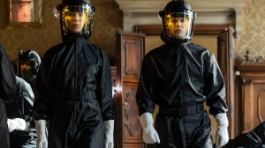 Rebecca Hall and Evan Peters in 'The Beauty'