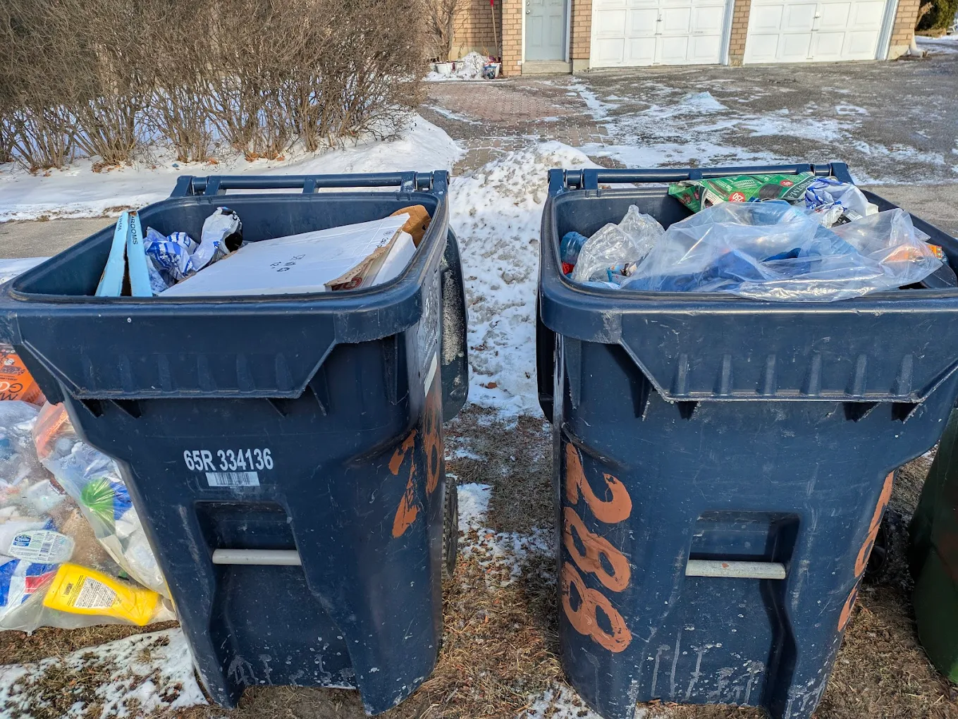 ‘Completely unacceptable,’ Missed recycling pickups fuel frustration in Toronto days into Ontario’s new privatized system