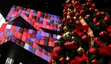 Stocks off to upbeat start; precious metals extend sparkling rally