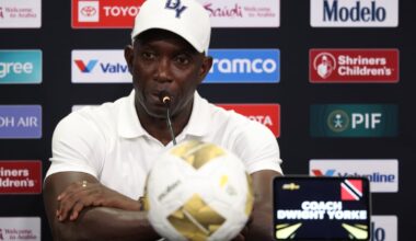 Dwight Yorke Claims Chelsea Star Can Make United Title Contenders