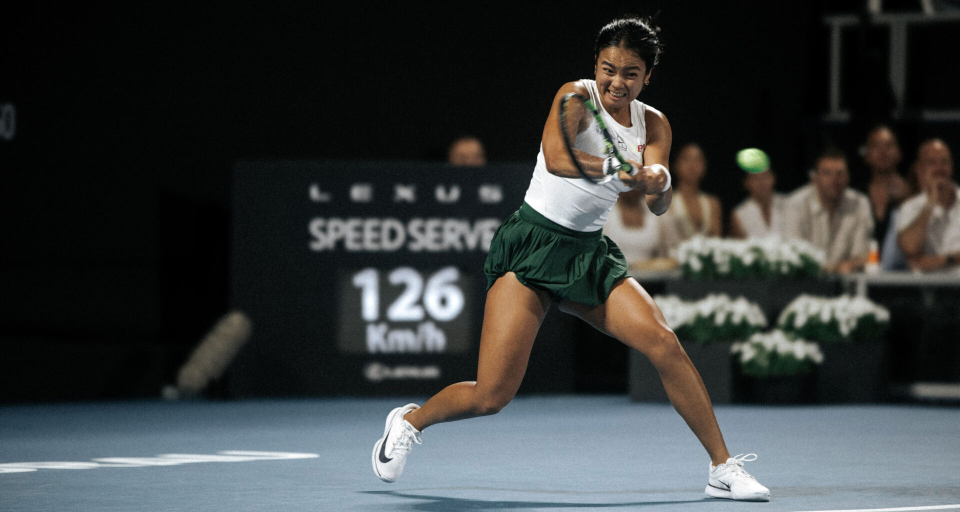 Eala pulls off comeback in Auckland; Linette ousts Venus Williams