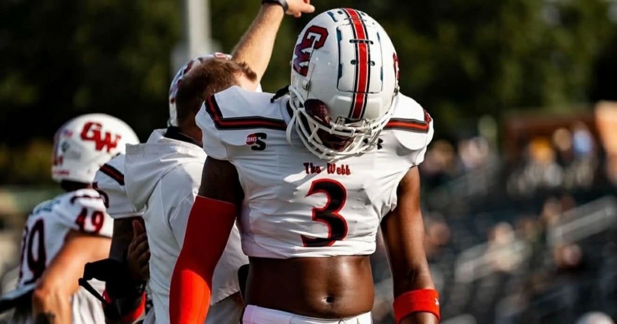 LSU DT Ahmad Breaux celebrates a tackle, via Stephen Lew-Imagn Images