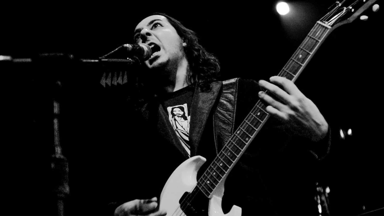 Daron Malakian of System Of A Down performs on stage at The Fillmore, in San Francisco, Califormia, USA on 25th April, 2005.