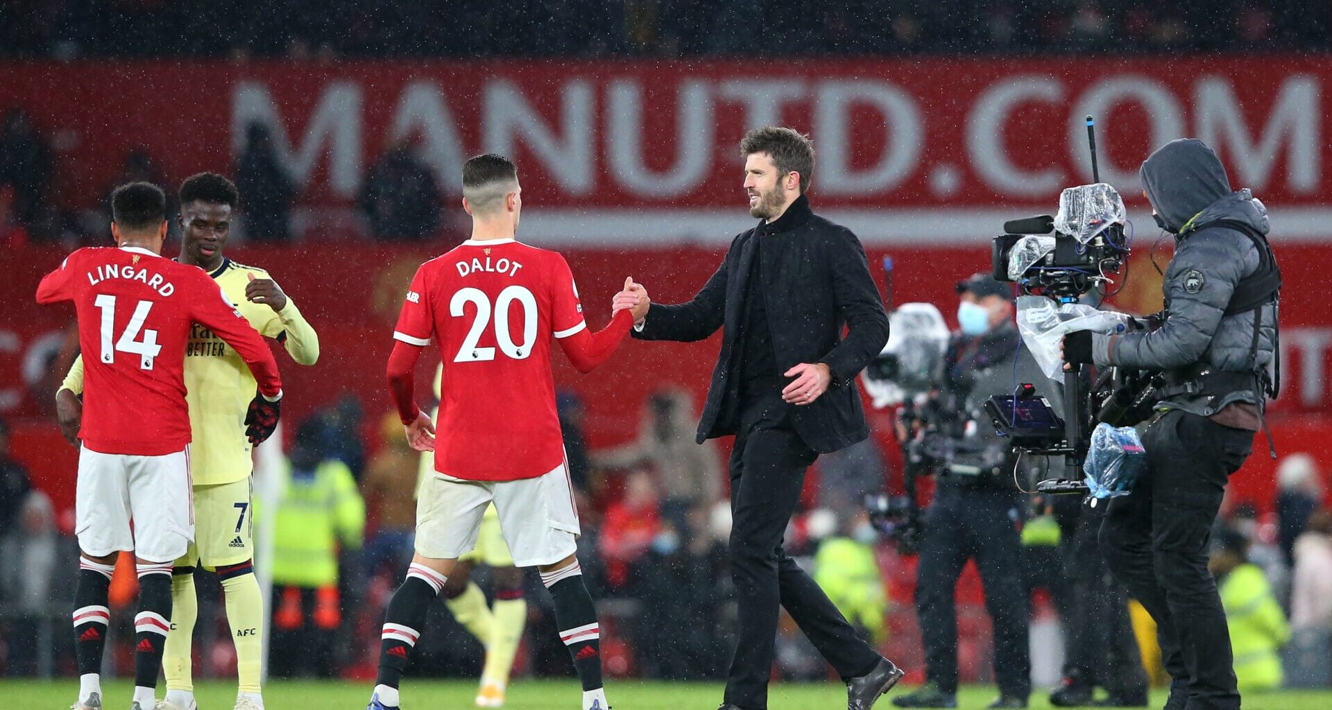 Michael Carrick tells Man Utd fans what they are truly missing about Diogo Dalot after criticism, he 'can see' it