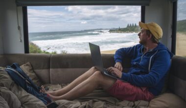 Bosses are fighting a new battle in the RTO wars: It's not about where you work, but when you work