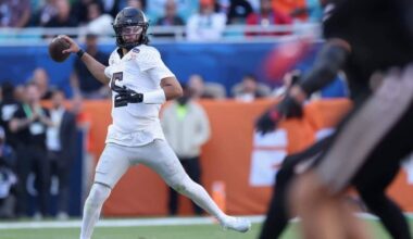 Oregon quarterback Dante Moore will return for 2026 season