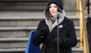 Lucy Dacus Performs "Bread And Roses"