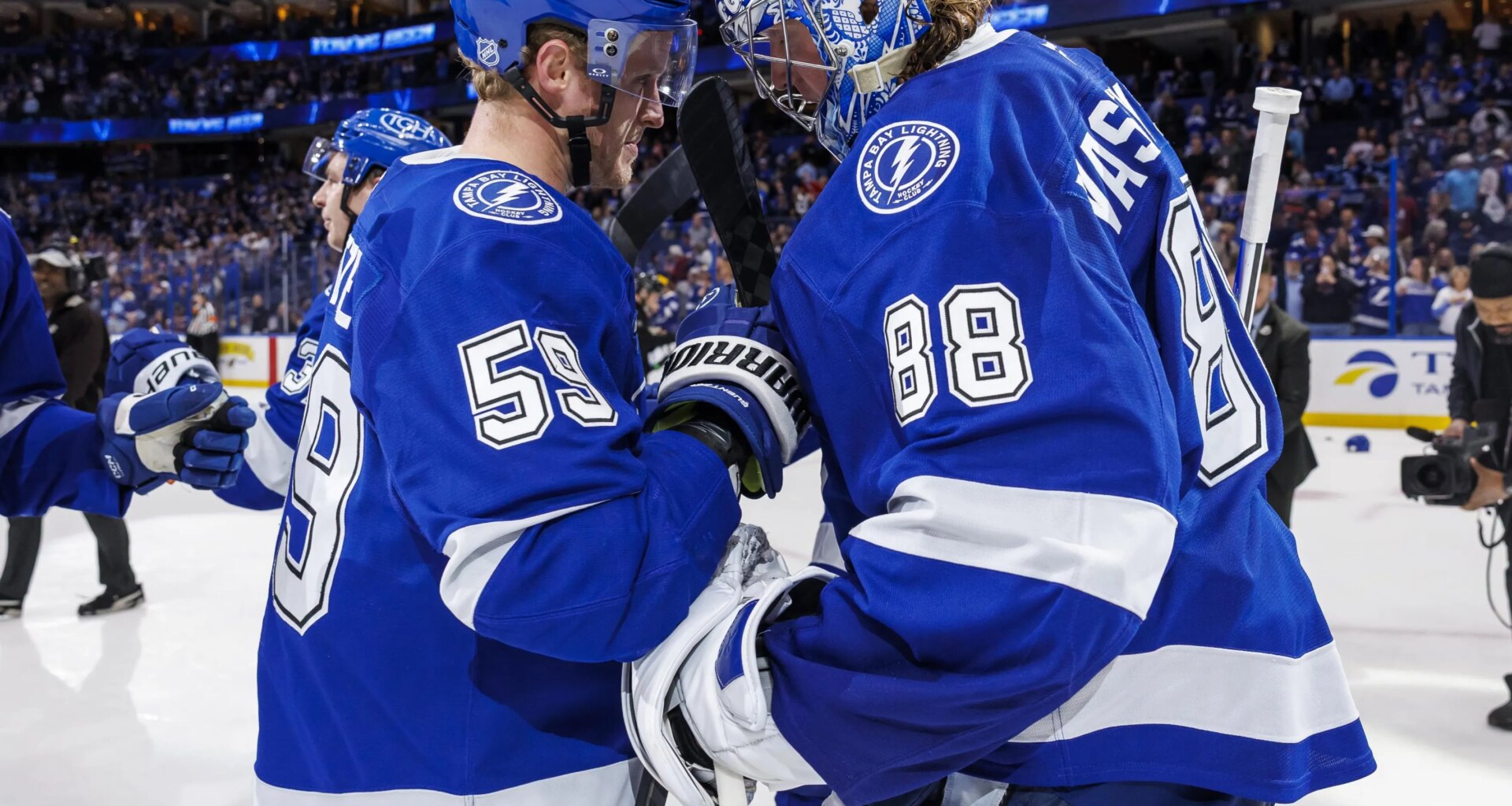 The Lightning Refuse To Go Away