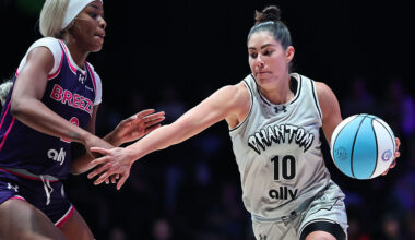 MEDLEY, FLORIDA - JANUARY 05: Kelsey Plum #10 of the Phantom controls the ball against Rickea Jackson #2 of the Breeze during the second half at Sephora Arena on January 05, 2026 in Medley, Florida. (Photo by Carmen Mandato/Getty Images)