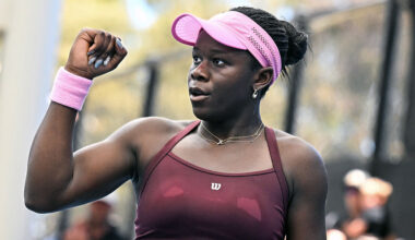 Mboko scores comeback win, while Navarro gets on the board in 2026