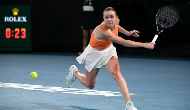 Svitolina outfoxes Andreeva to reach fourth Australian Open quarterfinal