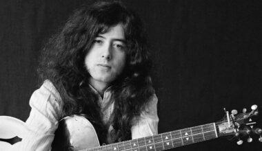 4 Songs by Famous Artists That Feature Jimmy Page as a Session Musician