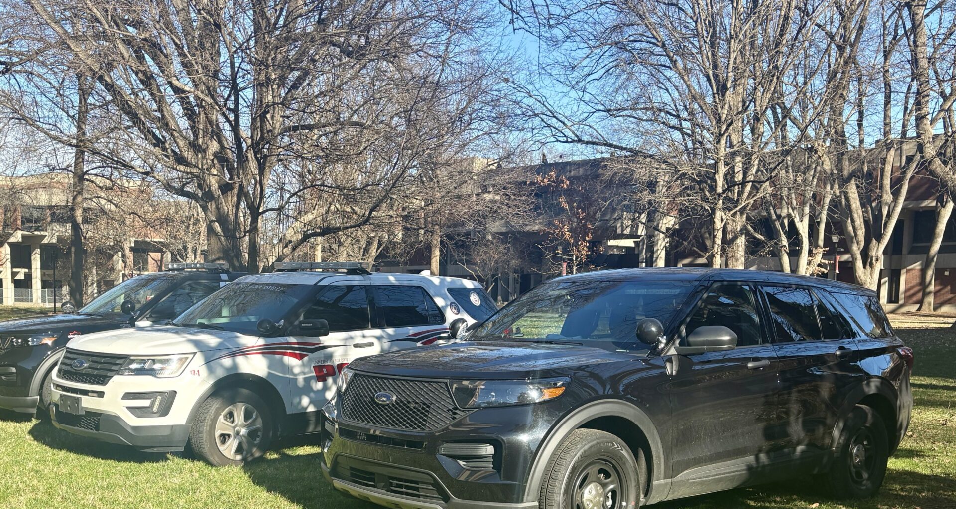 BREAKING NEWS Students told to evacuate U of L libraries – The Louisville Cardinal
