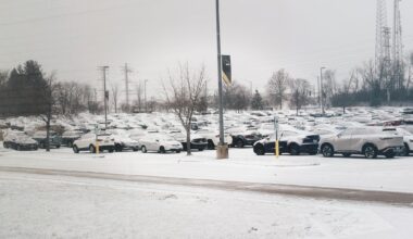 Breaking News: Icy weather impacts senior off-campus lunch