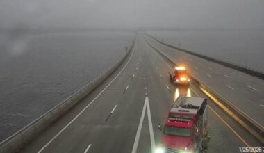 Neuse River Bridge closed due to ice and accidents